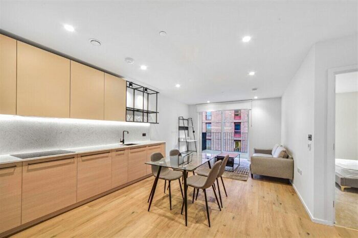 1 Bedroom Apartment To Rent In Iris House, Tower Hamlets, E14