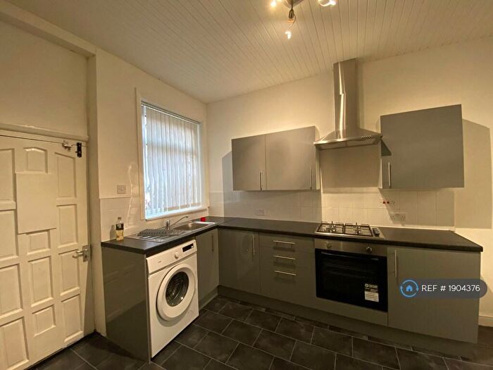 2 Bedroom Terraced House To Rent In Middleton Road, Heywood, OL10