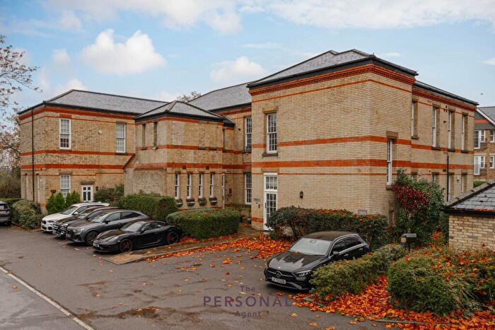 2 Bedroom Flat To Rent In Eastman Way, Epsom, KT19