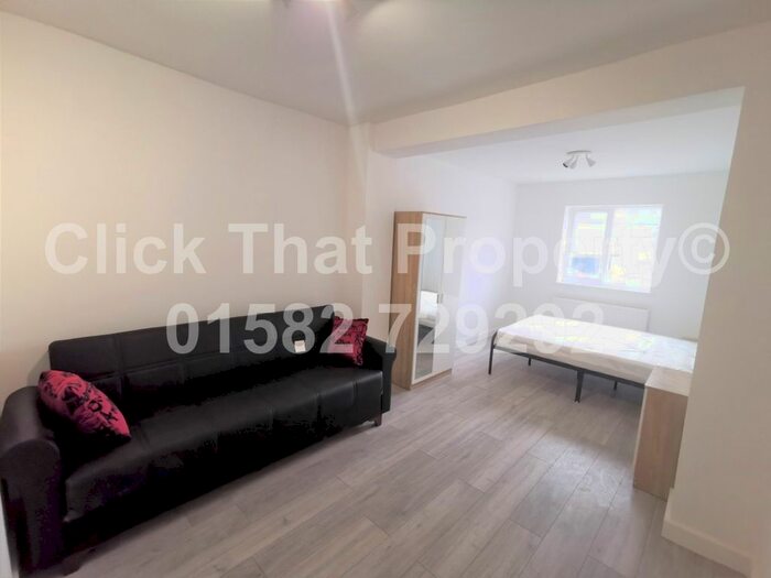 1 Bedroom Studio To Rent In Avondale Road, Luton, Bedfordshire, LU1