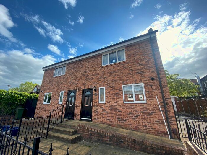 3 Bedroom Property To Rent In Harrisons Avenue, Stanningley, Pudsey, LS28