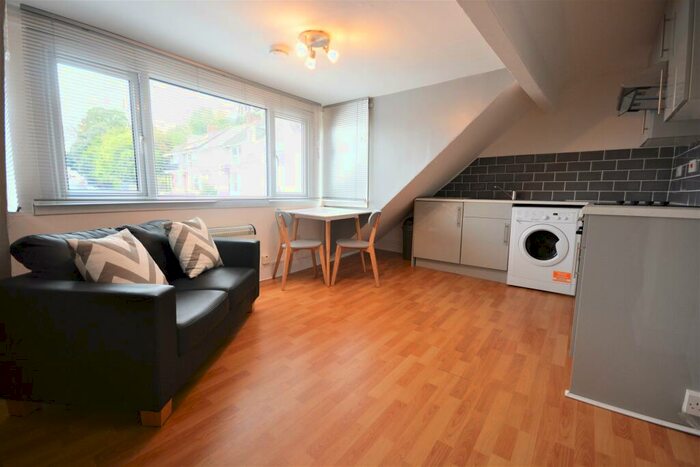 1 Bedroom Flat To Rent In Cradock Street, City Centre, Swansea, SA1