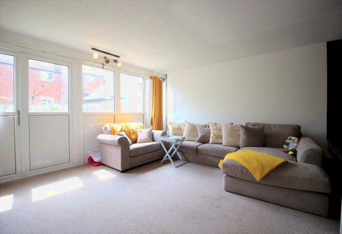 4 Bedroom Terraced House To Rent In Damon Close, Sidcup, DA14