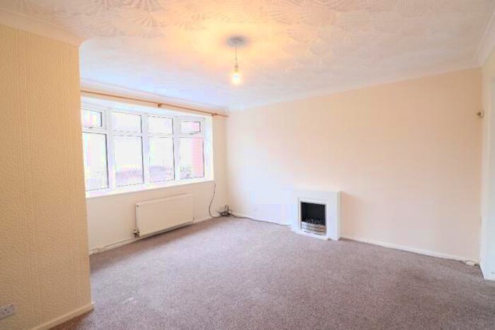 3 Bedroom Town House To Rent In Elizabethan Walk, Wigan, WN2