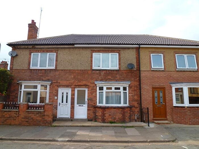2 Bedroom Terraced House To Rent In Cornwall Road, Kettering, Northants, NN16