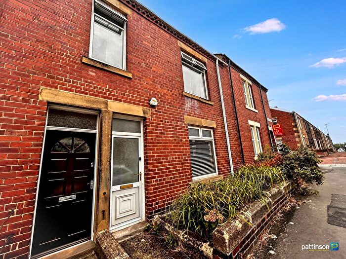 3 Bedroom Flat For Sale In York Street, Pelaw, Gateshead, NE10