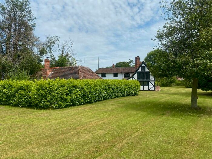 5 Bedroom Detached House For Sale In Longdon Heath, Upton-Upon-Severn, Worcestershire, WR8