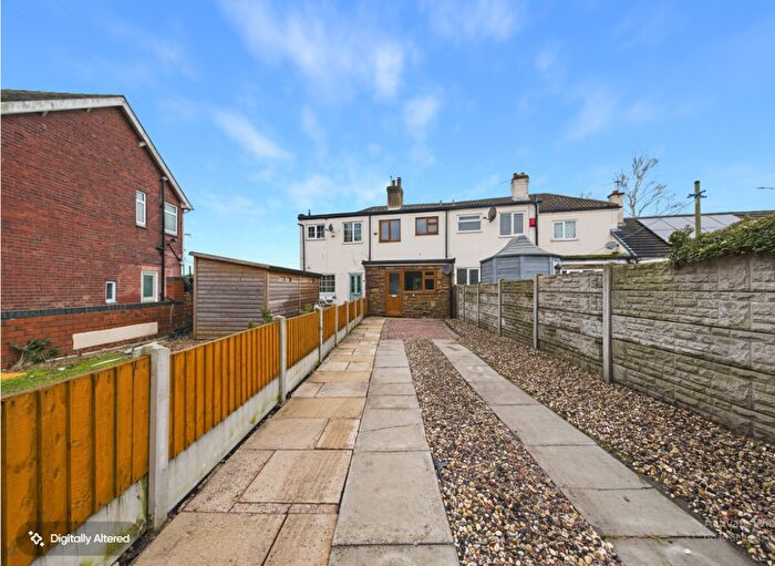 2 Bedroom Terraced House For Sale In Weeland Road, Knottingley, WF11