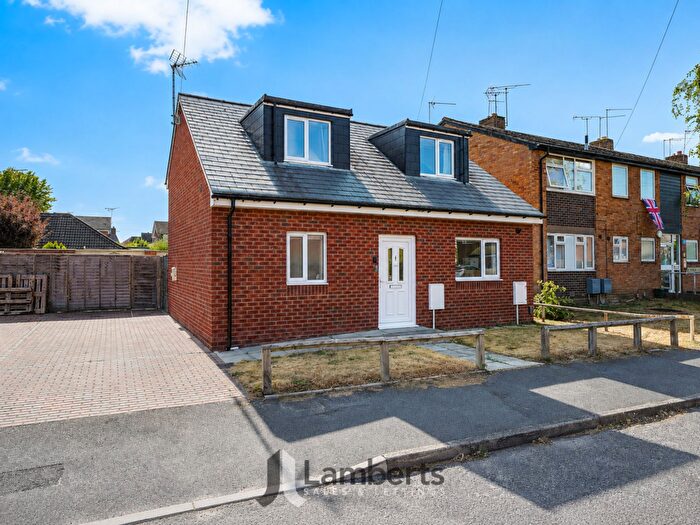 3 Bedroom Detached Bungalow For Sale In Allendale Court, Studley, B80
