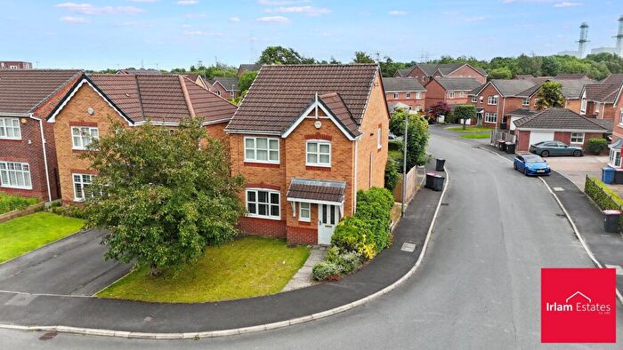 3 Bedroom Detached House For Sale In Rixtonleys Drive, Irlam, M44