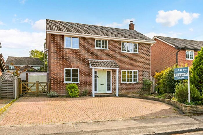 4 Bedroom Detached House For Sale In Lodge Road, Locks Heath, SO31