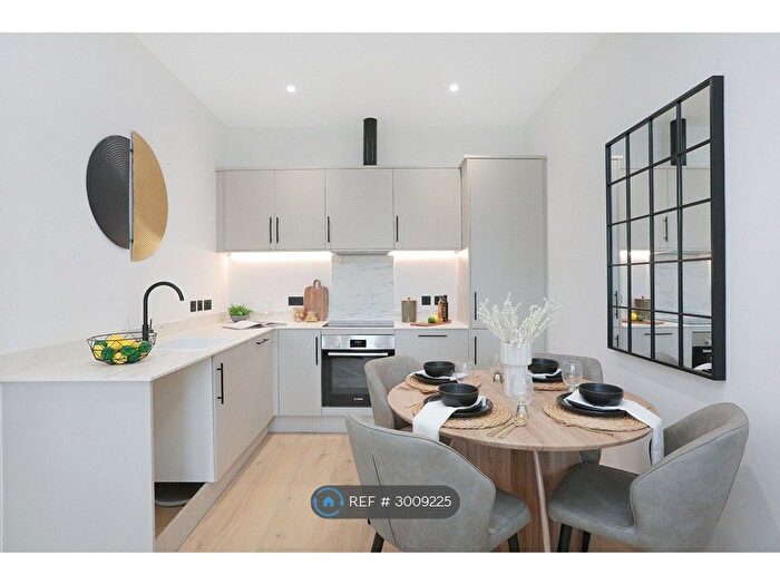 1 Bedroom Flat To Rent In Montpellier House, Cheltenham, GL50