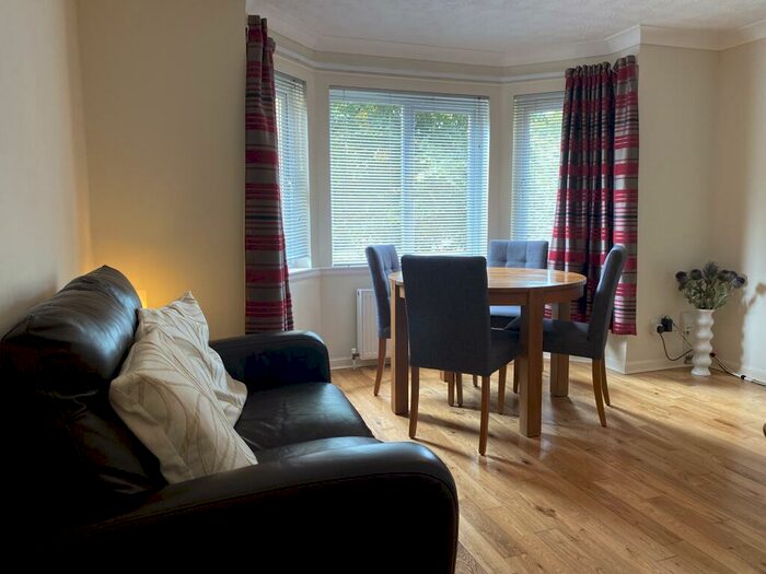 2 Bedroom Flat To Rent In Easter Dalry Drive, EH11