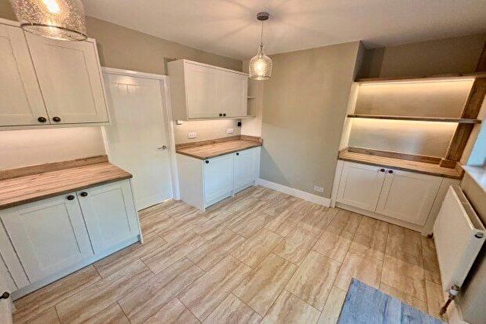 2 Bedroom Cottage To Rent In Burton Road, Lichfield, WS13
