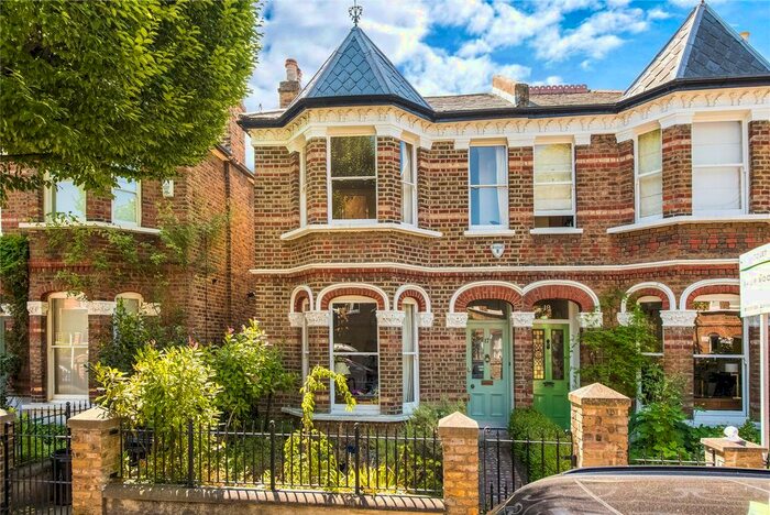 4 Bedroom End Of Terrace House To Rent In Binden Road, London, W12