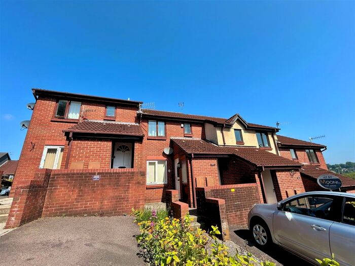 1 Bedroom Flat To Rent In School Hill, Chepstow, NP16