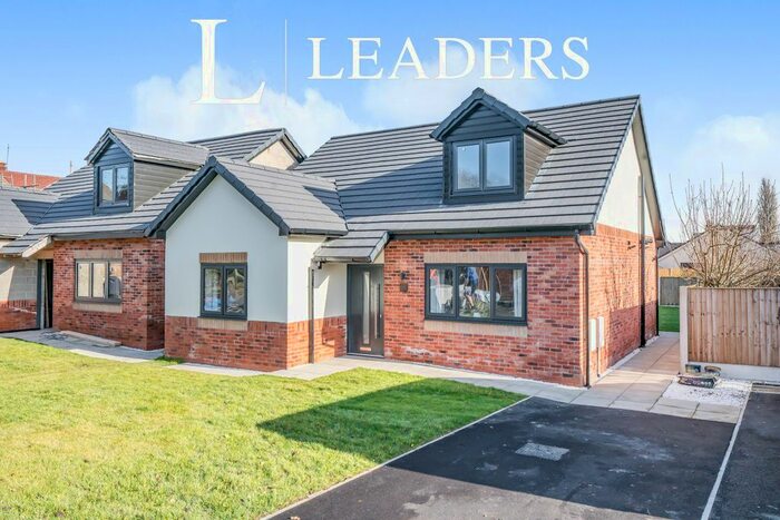 4 Bedroom Semi-Detached House To Rent In Warrington Road, Penketh, Warrington, WA5