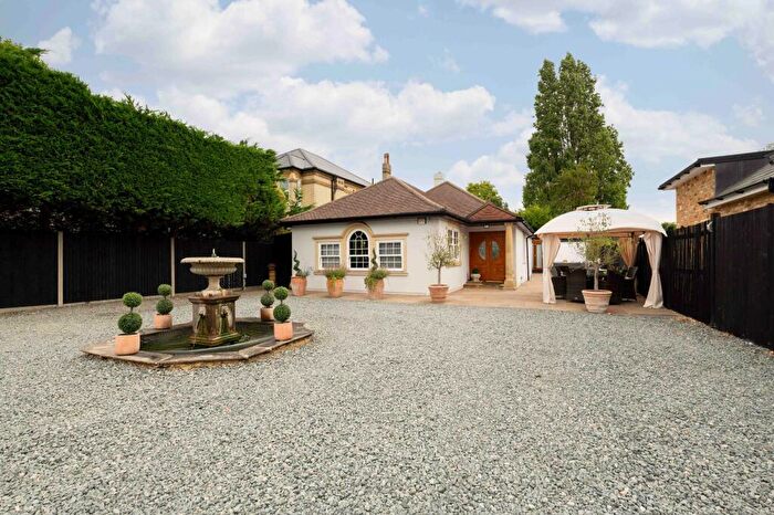 3 Bedroom Detached Bungalow For Sale In Chessington Road, Ewell, Epsom, KT19