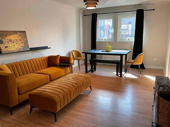 2 Bedroom Flat To Rent In Coplaw Street, Govanhill, G42