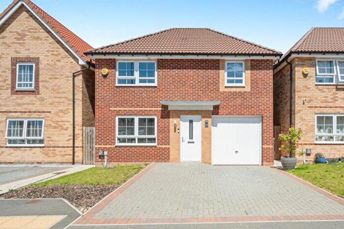 4 Bedroom Detached House For Sale In Collier Close, New Rossington, Doncaster, DN11