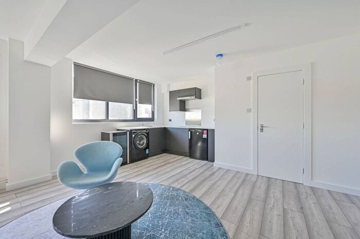 Studio To Rent In Deer Park Road, Merton Abbey Mills, Wimbledon, SW19