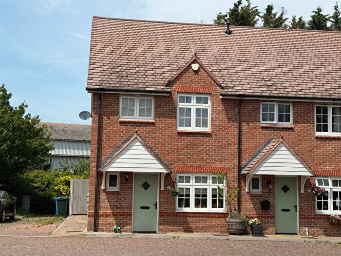 3 Bedroom Terraced House To Rent In Lakeside Close, Lakeside Avenue, Faversham, ME13