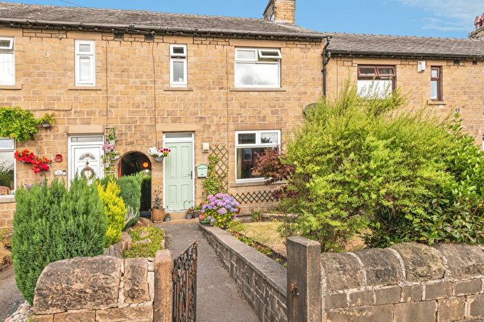 3 Bedroom Terraced House For Sale In Bradshaw Road, Honley, Holmfirth, HD9