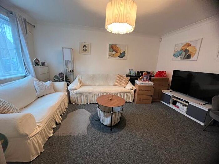 3 Bedroom House To Rent In Vervain Close, Westfield Park, Cardiff, CF5