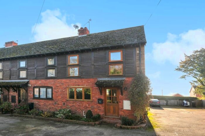 3 Bedroom End Of Terrace House To Rent In Eaton Bishop, Hereford, HR2