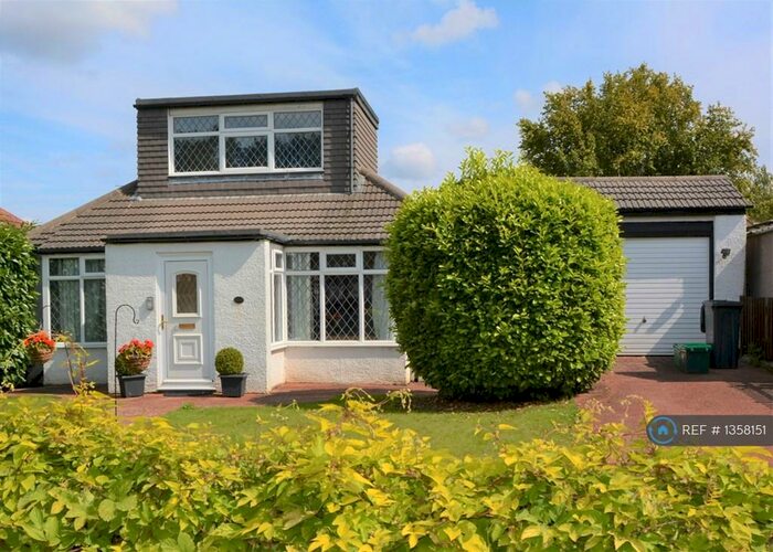 3 Bedroom Bungalow To Rent In Repton Road, Orpington, BR6