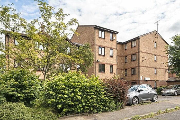 1 Bedroom Flat To Rent In Bridge Meadows, London, SE14