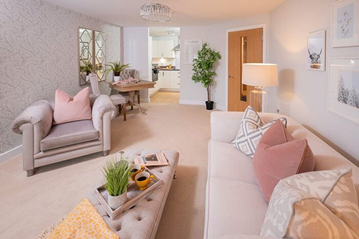 1 Bedroom Flat To Rent In London Road, Dorchester, DT1