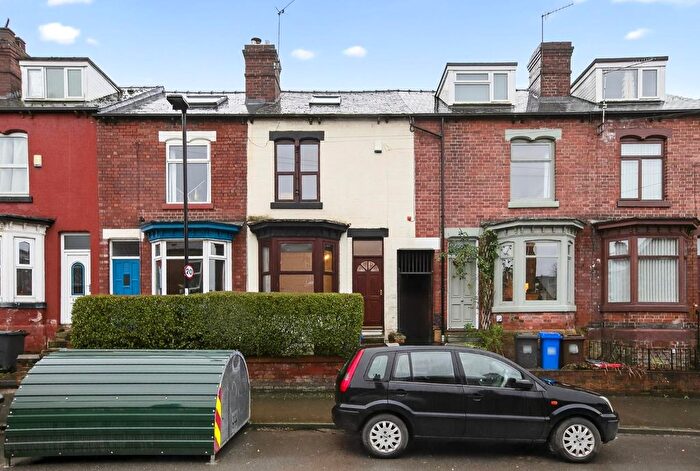 3 Bedroom Terraced House For Sale In Rushdale Road, Meersbrook, Sheffield, S8
