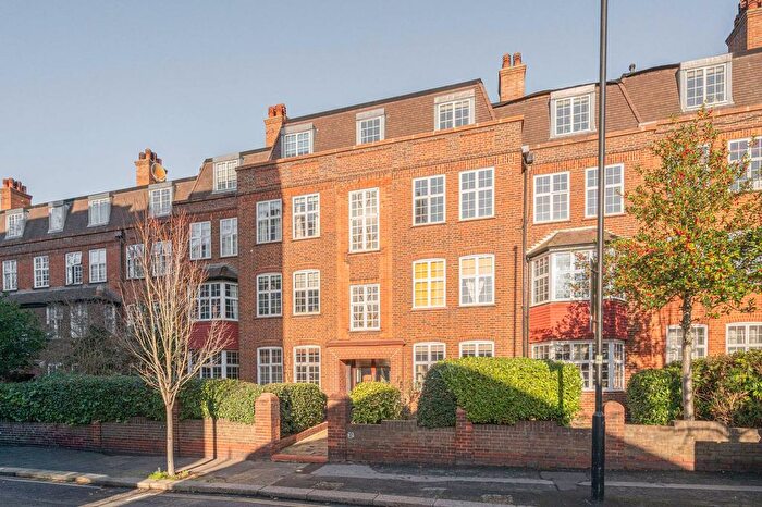 2 Bedroom Flat For Sale In Endsleigh Mansions, Streatham Hill, London, SW16