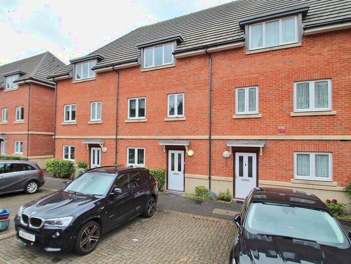 4 Bedroom Terraced House To Rent In Academy Place, Isleworth, TW7