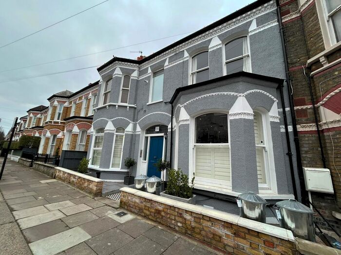 2 Bedroom Flat To Rent In Dafforne Road, Tooting, SW17