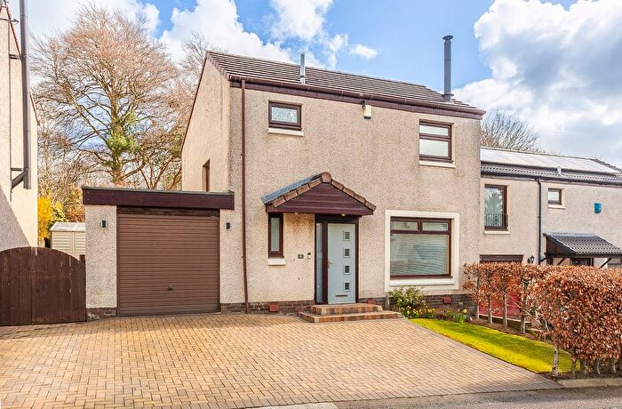 3 Bedroom Detached House For Sale In Millfield, Livingston, EH54