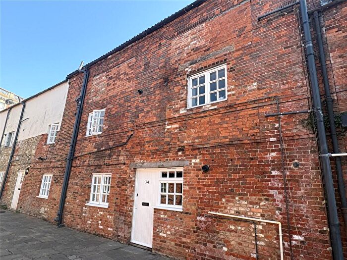 2 Bedroom Apartment To Rent In Hill Street Court, Trowbridge, BA14