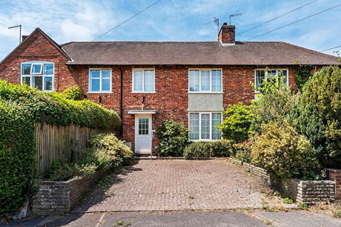 3 Bedroom Terraced House For Sale In Hawkenbury Road, Tunbridge Wells, TN2