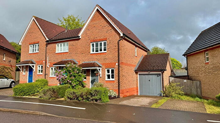 2 Bedroom End Of Terrace House For Sale In Leonardslee Crescent, Newbury, RG14