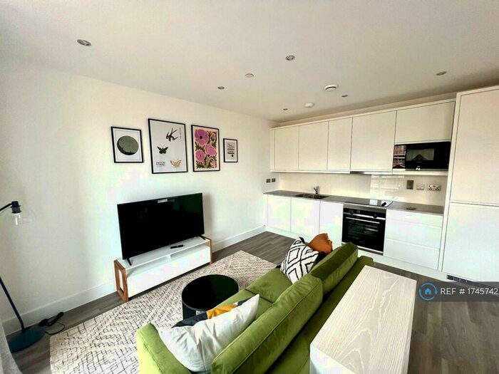 1 Bedroom Flat To Rent In Aerodrome Road, London, NW9