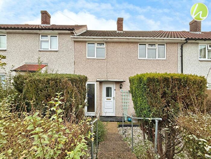 3 Bedroom Terraced House For Sale In Upton Close, Stanford-Le-Hope, SS17