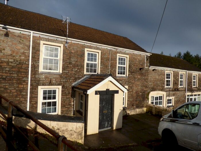 3 Bedroom Property To Rent In Fountain Road, Llannon, Llanelli, SA14