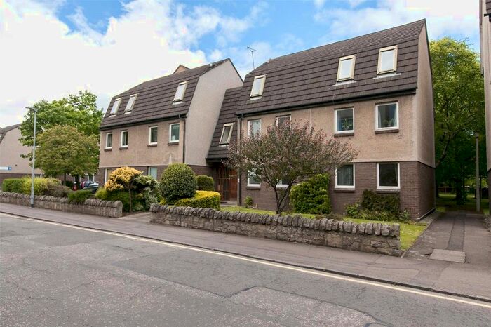 2 Bedroom Flat To Rent In Glenogle Road, Edinburgh, EH3
