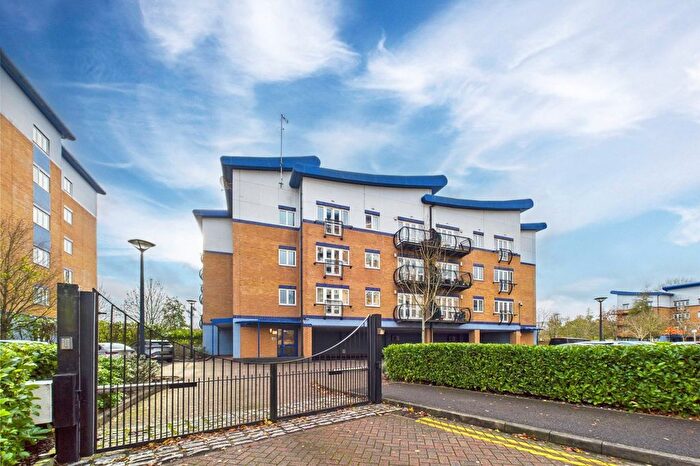 2 Bedroom Flat To Rent In Luscinia View, Napier Road, Reading, Berkshire, RG1