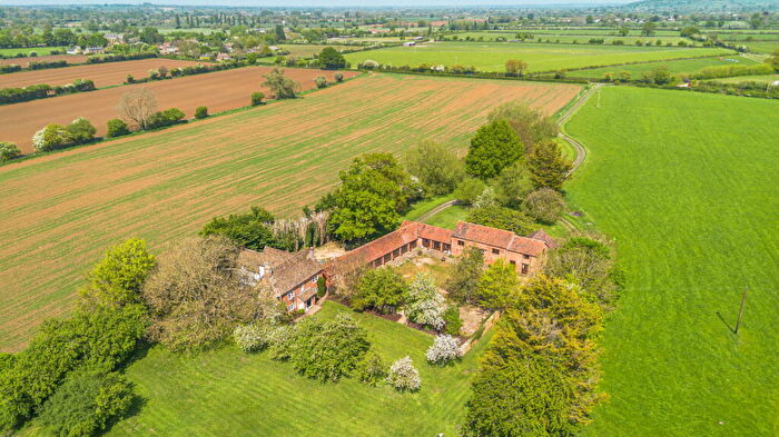6 Bedroom Detached House For Sale In Tytherton Lucas, SN15