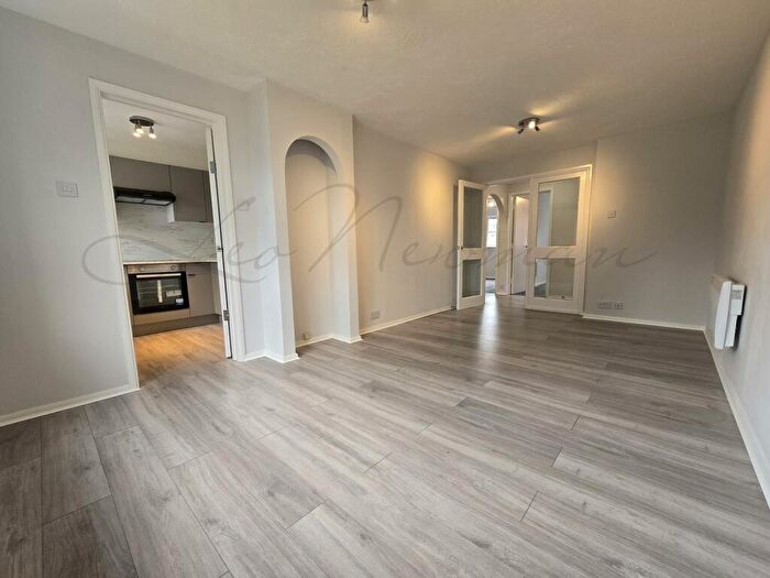 2 Bedroom Flat To Rent In Avonmouth Road, Dartford, DA1