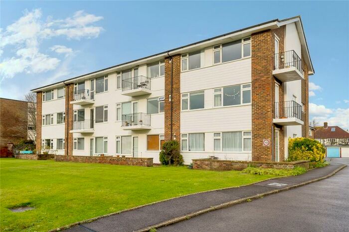 1 Bedroom Flat To Rent In Bath Road, Worthing, West Sussex, BN11