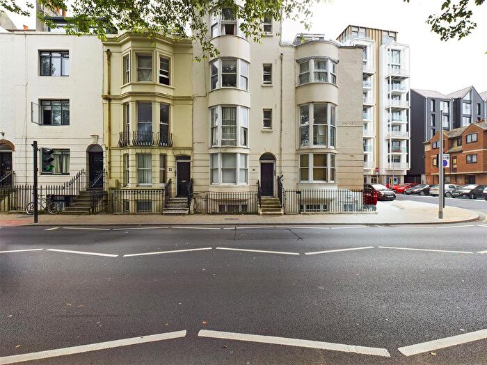 2 Bedroom Flat To Rent In Grand Parade, Brighton, BN2