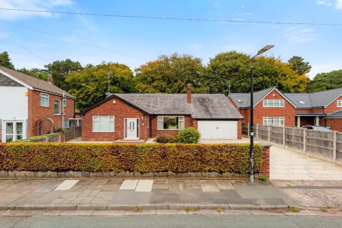 3 Bedroom Detached Bungalow For Sale In Auction: Taunton Road, Sale, Cheshire, M33